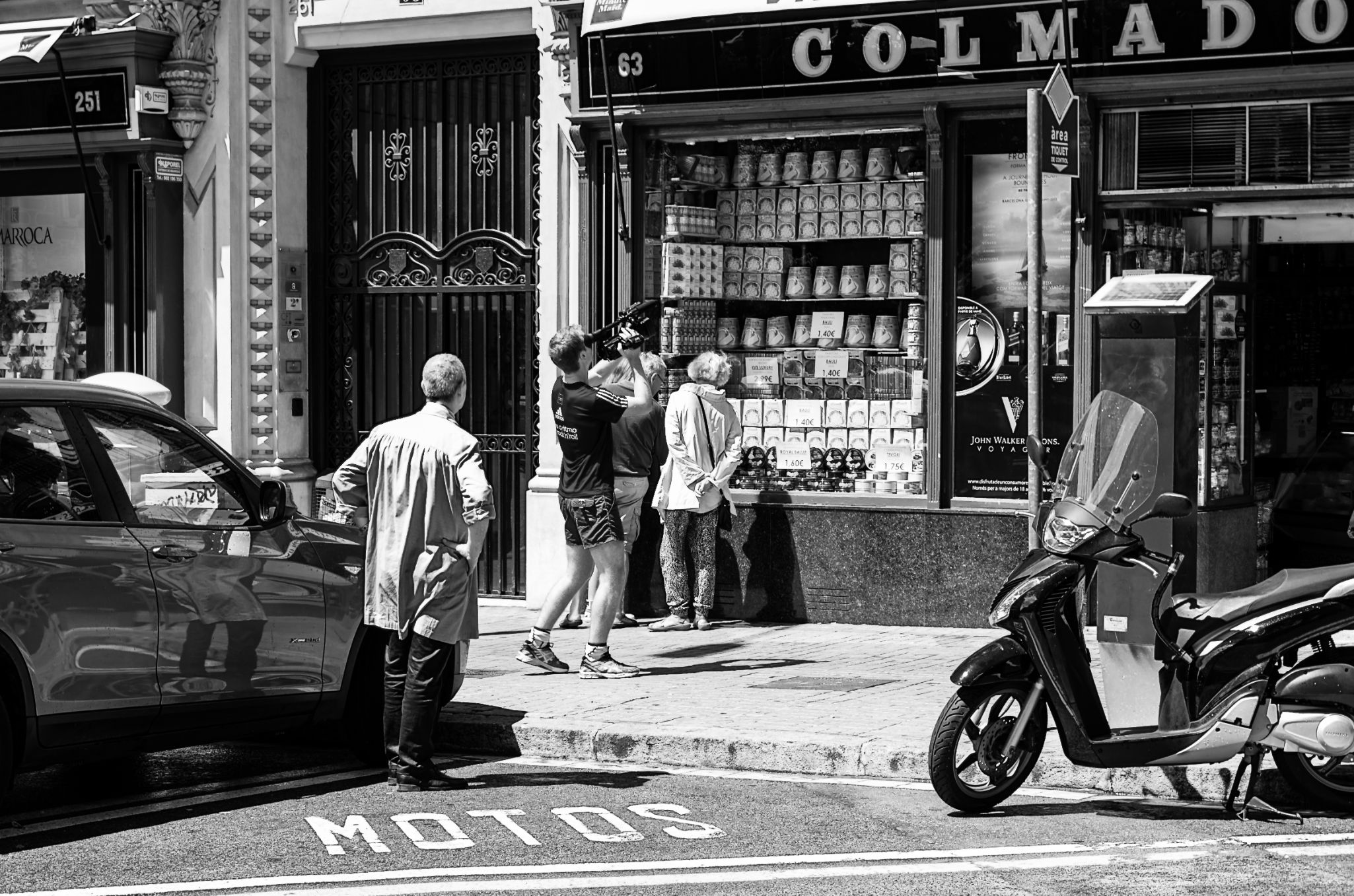 Street Photo 130608 3554